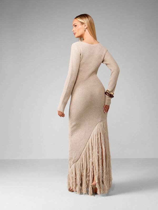 MISSGUIDED Ribbed Knit Maxi Dress With Fringe Hem
