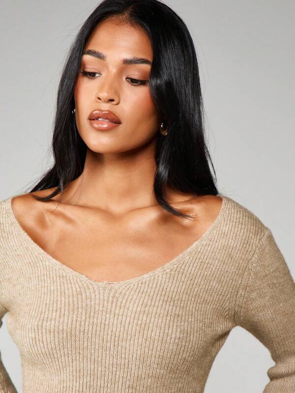 MISSGUIDED Ribbed Knit Maxi Dress With V Neck