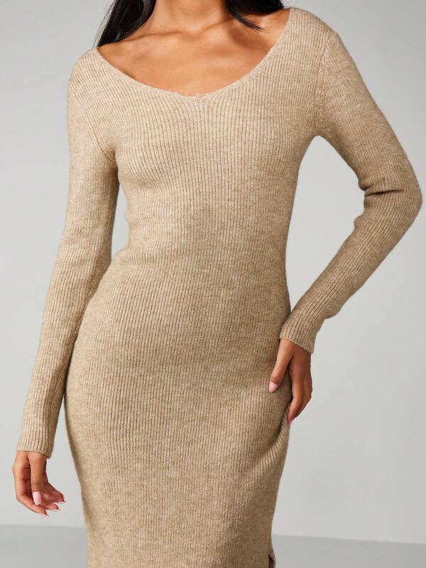 MISSGUIDED Ribbed Knit Maxi Dress With V Neck
