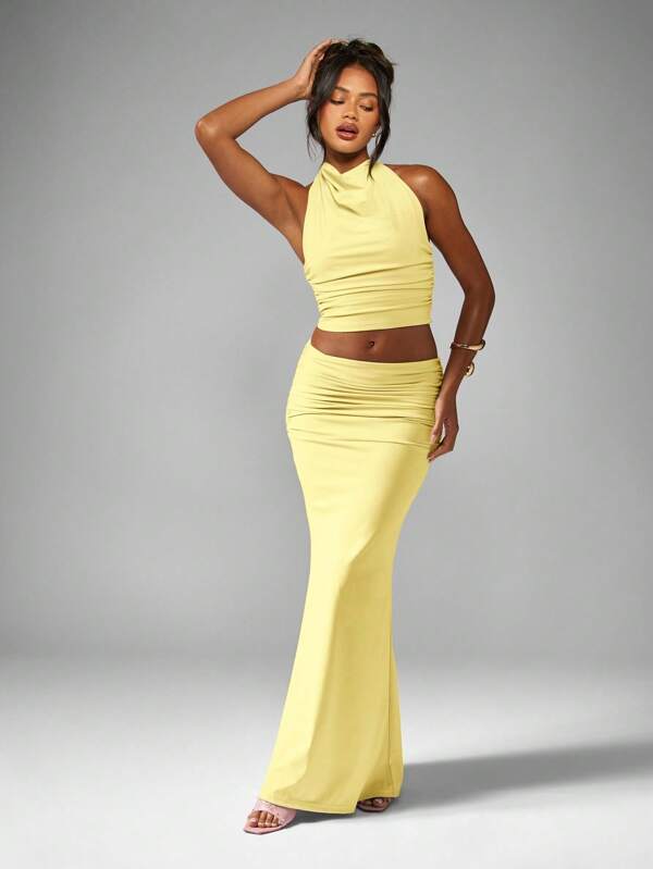 MISSGUIDED Ruched Halter Top With Floor Length Maxi Skirt