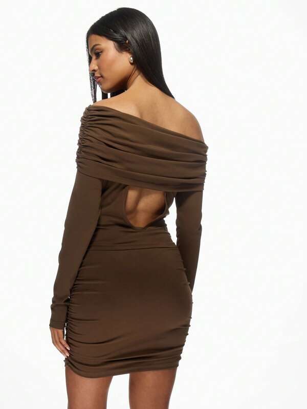 MISSGUIDED Ruched Off-Shoulder Long Sleeve Bodycon Crop Top Mini Skirt Set