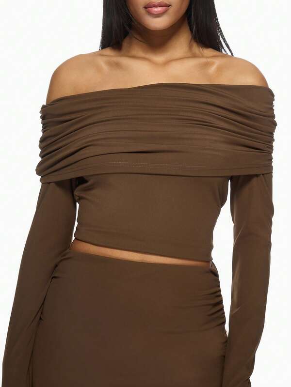 MISSGUIDED Ruched Off-Shoulder Long Sleeve Bodycon Crop Top Mini Skirt Set