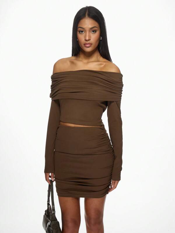 MISSGUIDED Ruched Off-Shoulder Long Sleeve Bodycon Crop Top Mini Skirt Set