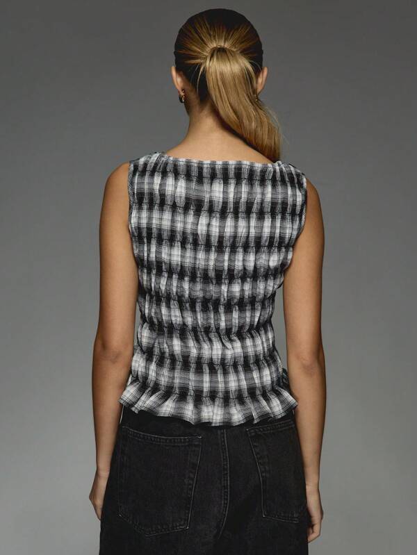 MISSGUIDED Ruched Sleeveless Peplum Top With Checkered Pattern