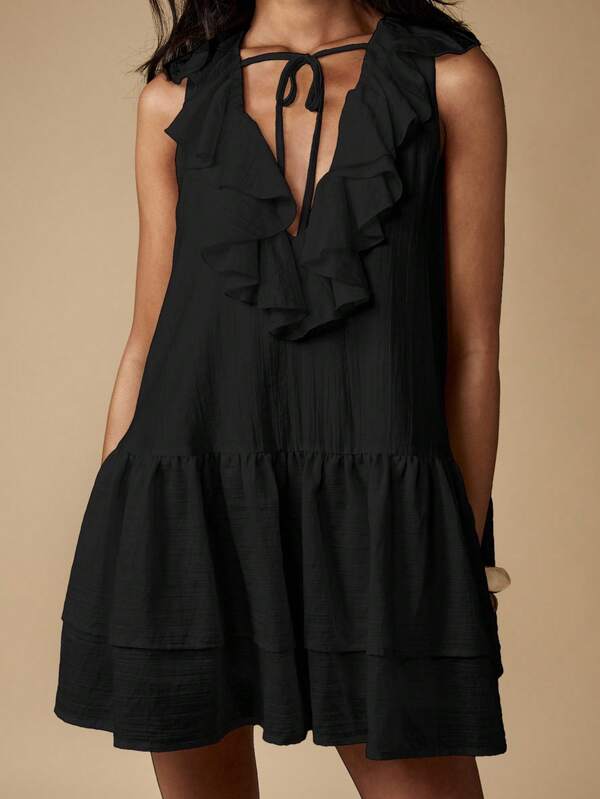 MISSGUIDED Ruffle V Neck Mini Dress With Tiered Skirt