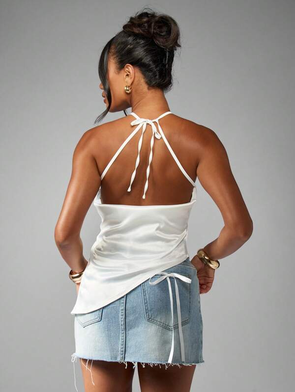 MISSGUIDED Satin Halter Neck Top With Asymmetric Hem