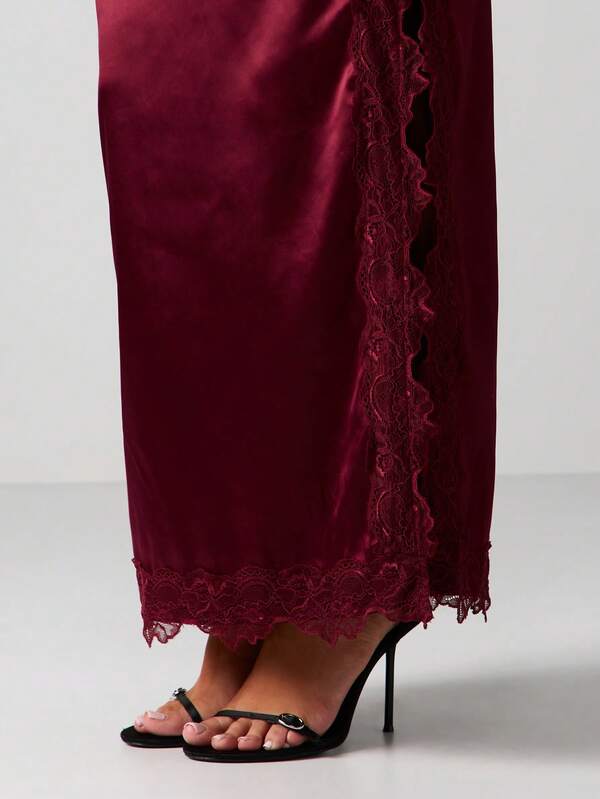 MISSGUIDED Satin Lace Trim Maxi Skirt With Side Slit