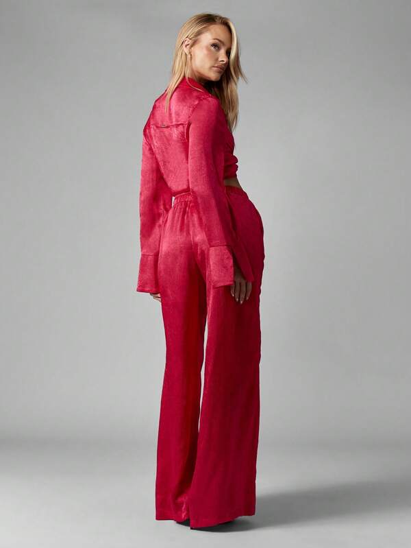 MISSGUIDED Satin Long Sleeve Crop Top With Wide Leg Pants