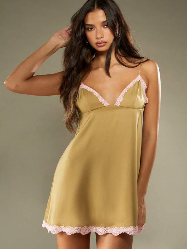 MISSGUIDED Satin Mini Slip Dress With Lace Trim