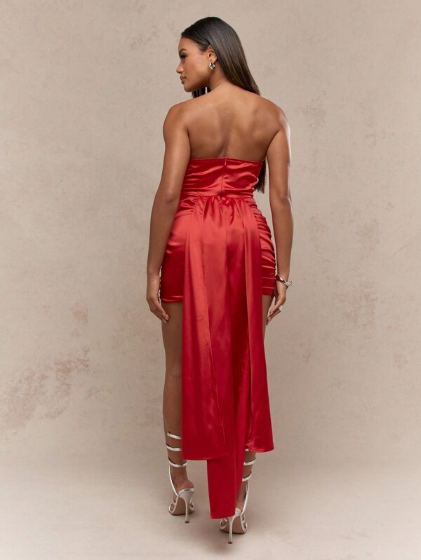 MISSGUIDED Satin Sweetheart Neck Corset Detail Pleated Mini Dress With Back Trail