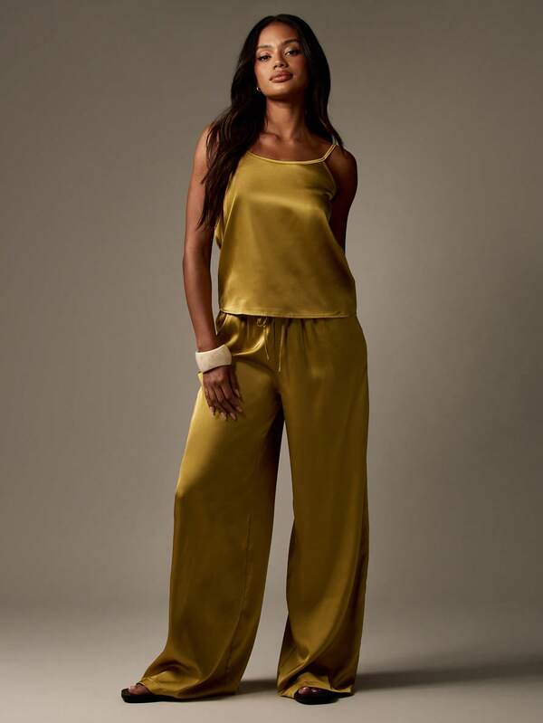 MISSGUIDED Satin Wide Leg Pants Cami Top Two-Piece Set