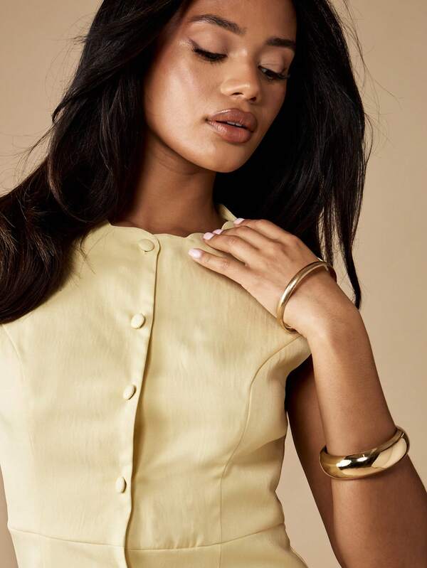 MISSGUIDED Scalloped Hem Button Front Sleeveless Mini Dress With Tailored Fit