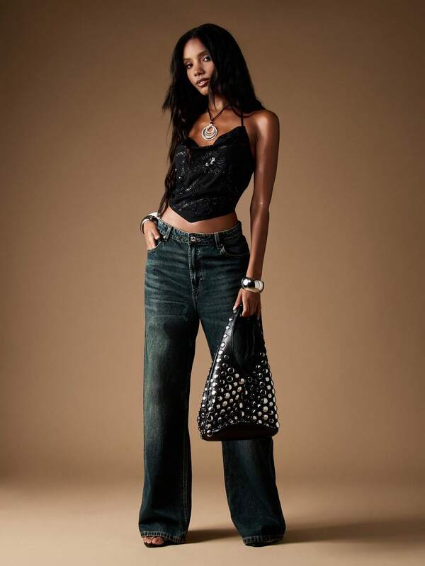 MISSGUIDED Sequin Embellished Cami Top With Halter Neck