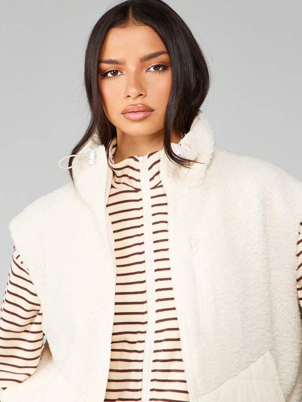 MISSGUIDED Sherpa Quilted Sleeveless Vest With Drawstring Closure