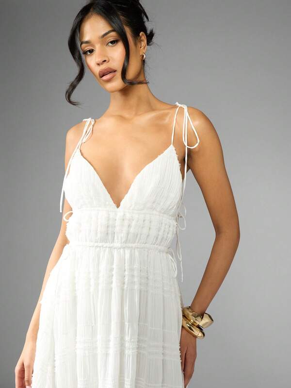 MISSGUIDED Shirred Empire Waist Flowy Chiffon Maxi Dress