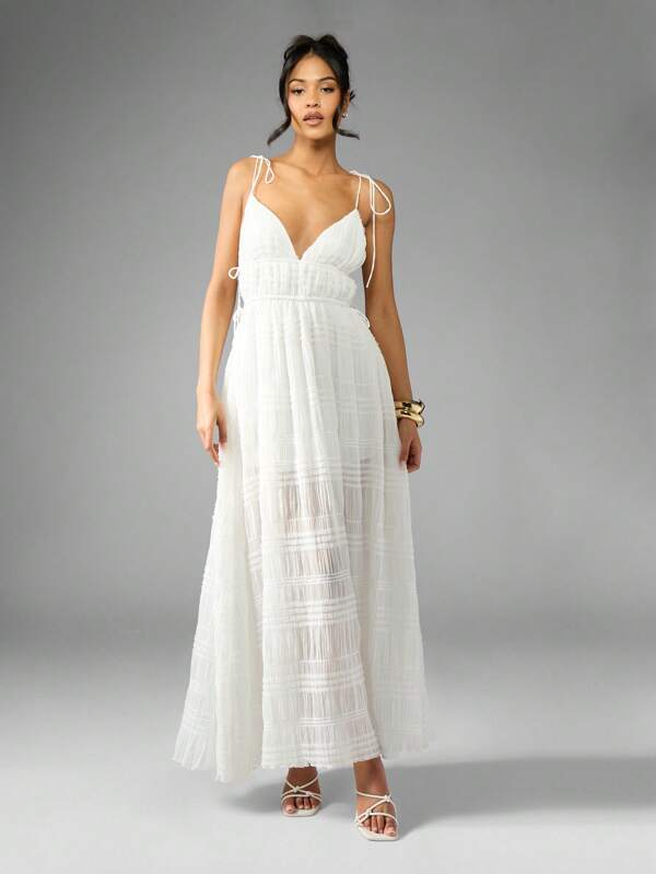 MISSGUIDED Shirred Empire Waist Flowy Chiffon Maxi Dress