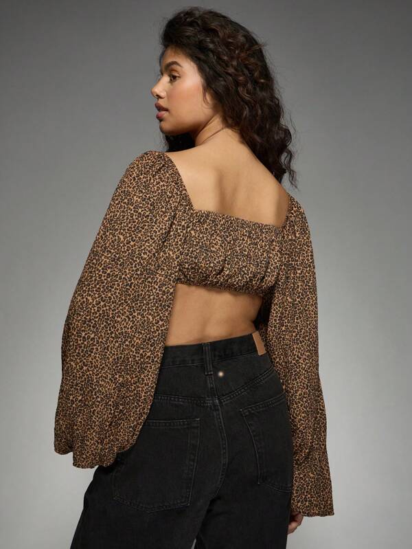 MISSGUIDED Shirred Leopard Print Crop Top Long Sleeve Square Neck Blouse Style