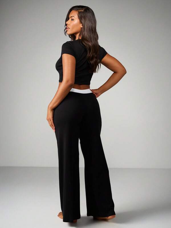 MISSGUIDED Short Sleeve Crop Top With Wide Leg Pants Set
