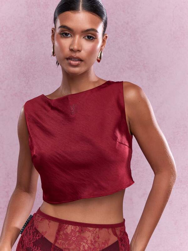 MISSGUIDED Slash Neck Asymmetric Sleeveless Silky Crop Top