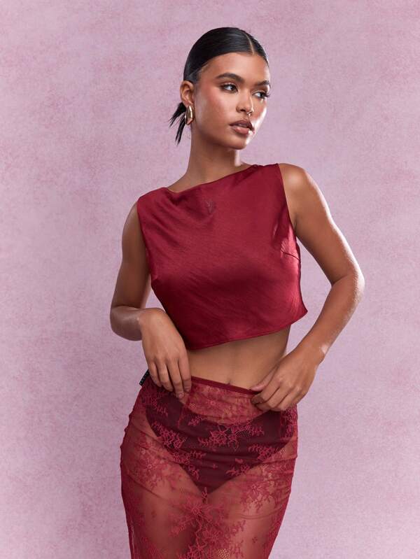 MISSGUIDED Slash Neck Asymmetric Sleeveless Silky Crop Top