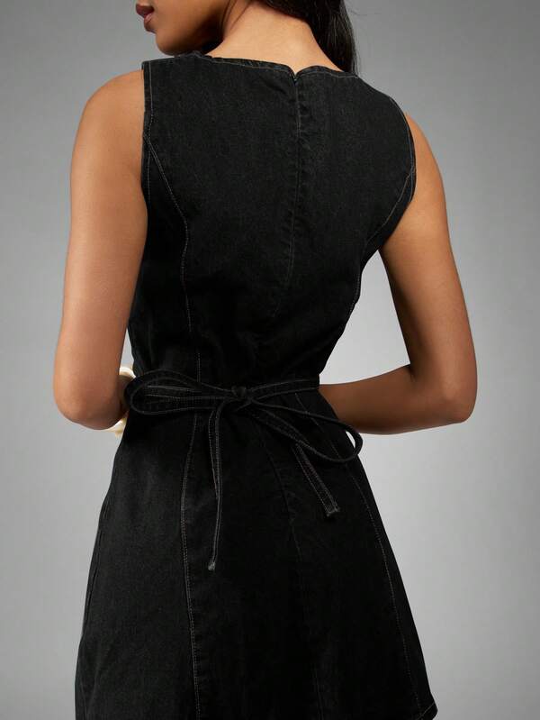 MISSGUIDED Sleeveless Denim Mini Dress With Tie Back