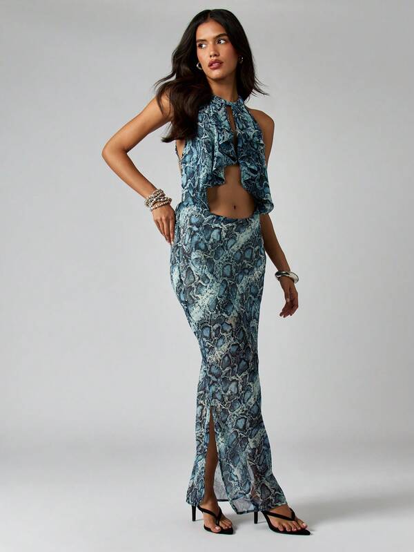 MISSGUIDED Snake Print Maxi Dress With Halter Neck And Front Cutout