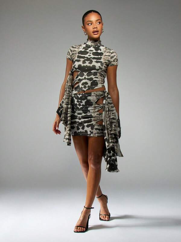 MISSGUIDED Snake Print Mock Neck Top And Mini Skirt With Cutouts