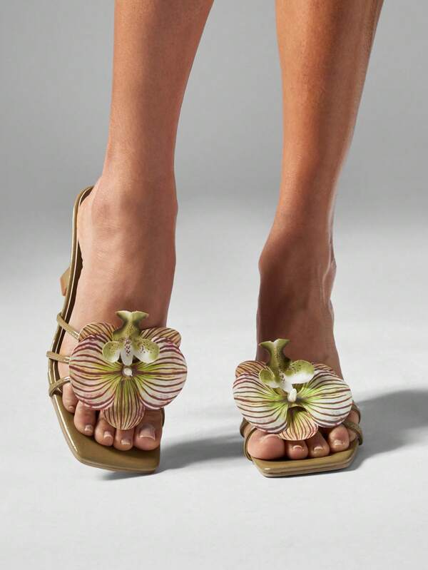 MISSGUIDED Square Toe Mule Heeled Sandals With Orchid Flower Embellishment