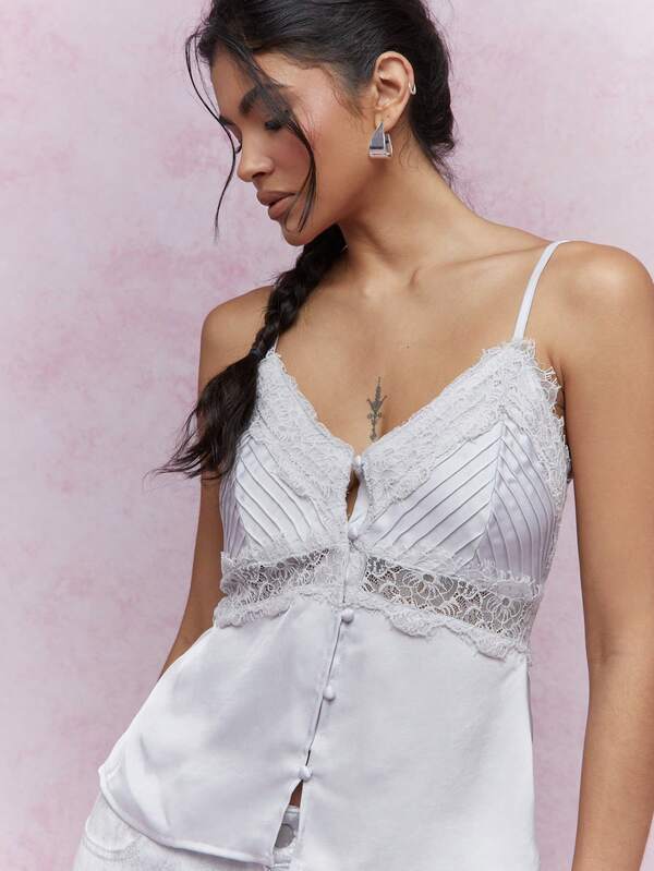 MISSGUIDED Stitching Detail Bust Button Through Lace Cami Top
