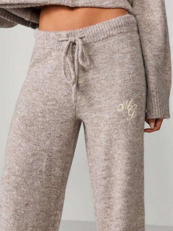 MISSGUIDED Straight Leg Knit Trousers With Embroidery