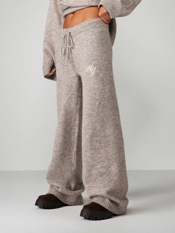 MISSGUIDED Straight Leg Knit Trousers With Embroidery