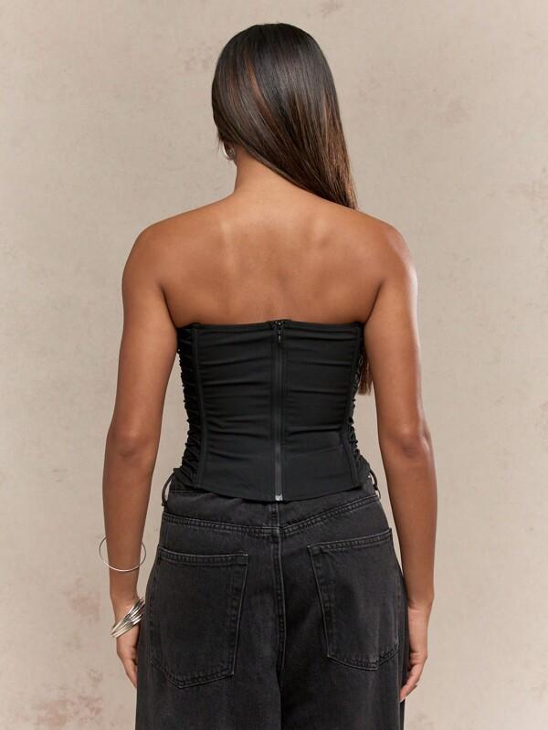 MISSGUIDED Strapless Lace Up Corset With Vertical Straps