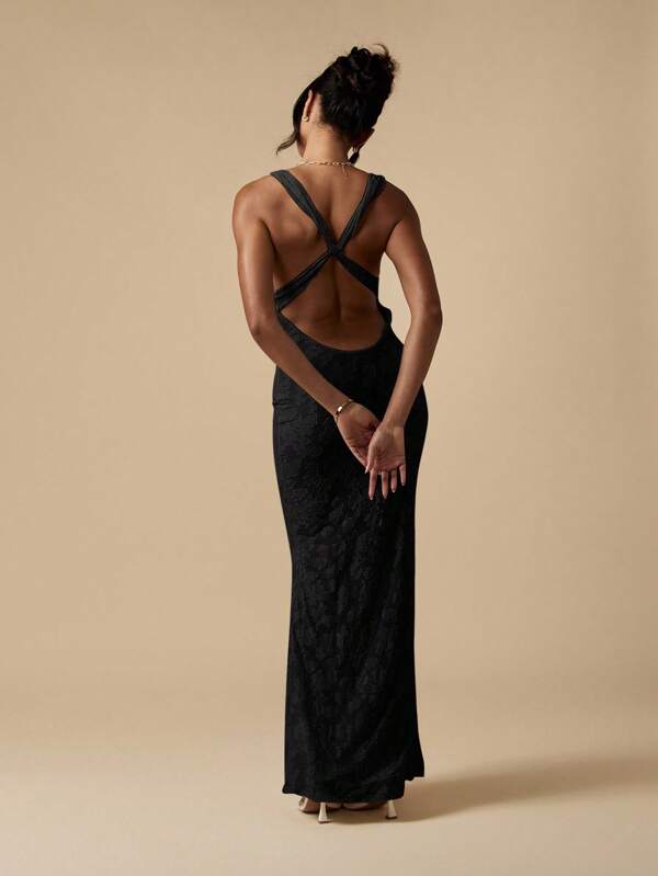 MISSGUIDED Stretch Devore Maxi Dress With Open Back Design