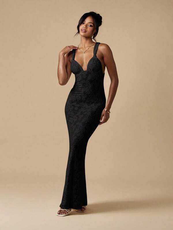 MISSGUIDED Stretch Devore Maxi Dress With Open Back Design