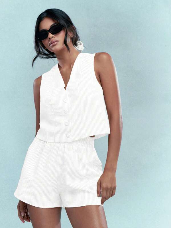 MISSGUIDED Striped Button Front Sleeveless Top High Waist Shorts Two Piece Outfit