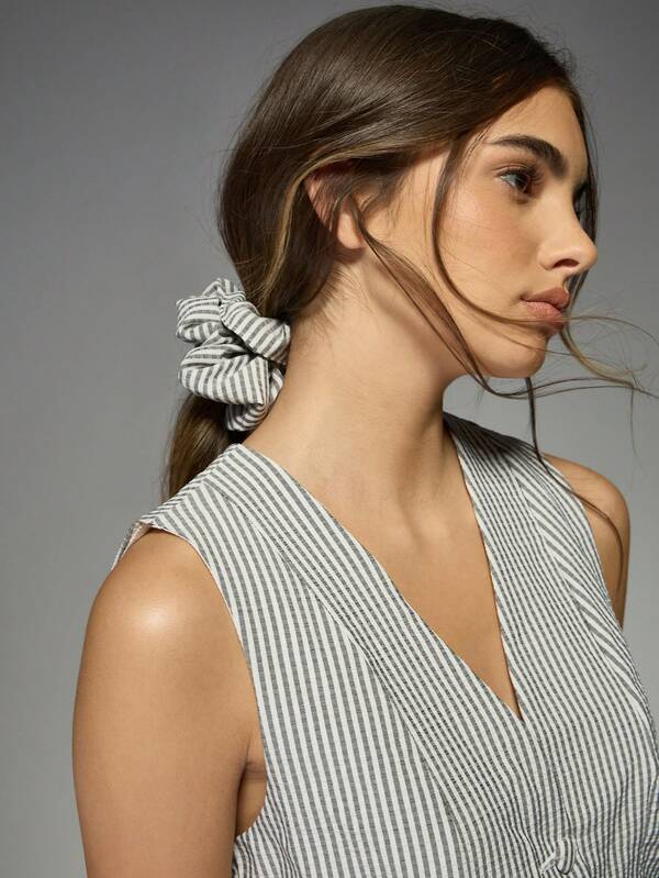 MISSGUIDED Striped Button Front Top With High-Rise Shorts Set