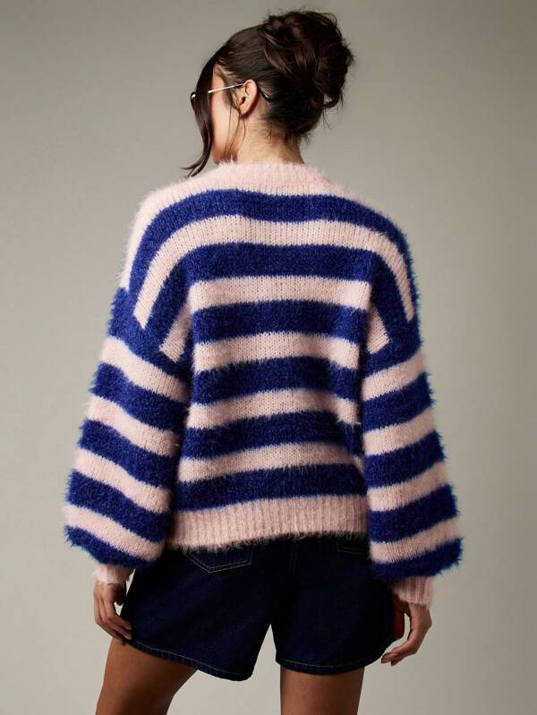 MISSGUIDED Striped Fuzzy Pullover Sweater With Crew Neck