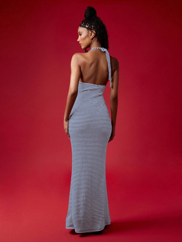 MISSGUIDED Striped Halter Neck Maxi Dress With Backless Design
