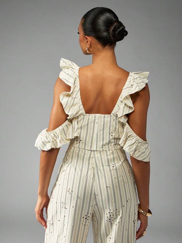MISSGUIDED Striped Ruffle Cold Shoulder Crop Top With Flounce Details