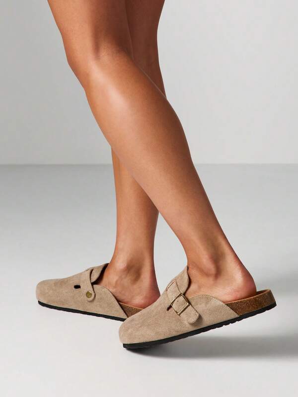 MISSGUIDED Suede Buckle Strap Mule Flats