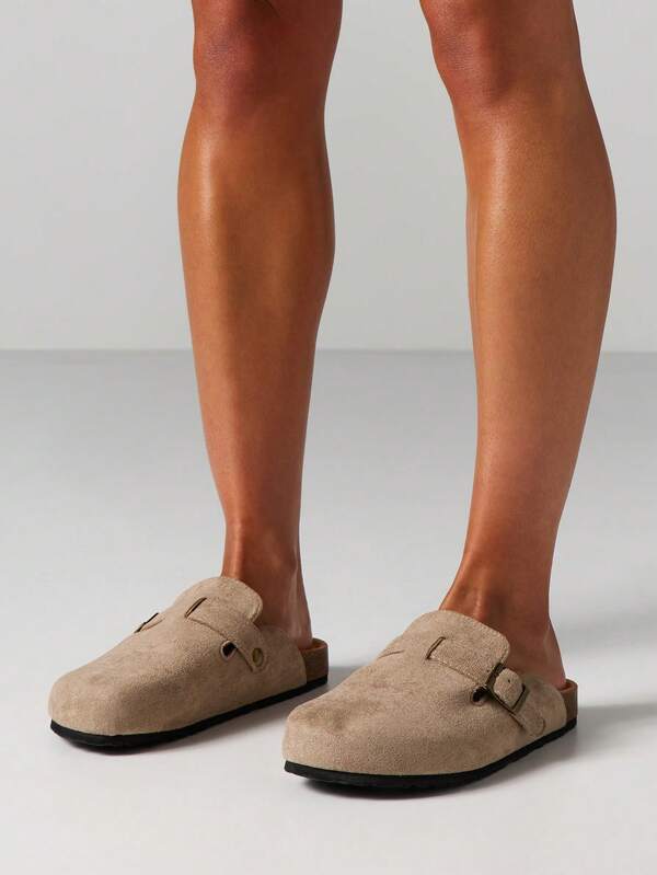MISSGUIDED Suede Buckle Strap Mule Flats