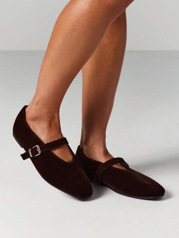 MISSGUIDED Suede Mary Jane Flats With Buckle Strap