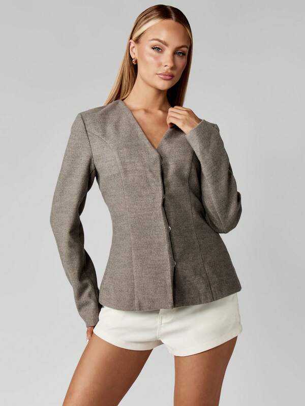 MISSGUIDED Tailored Wool Blend Blazer With Button Closure