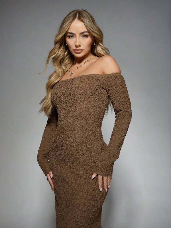 MISSGUIDED Texture Bardot Long Sleeve Maxi Dress