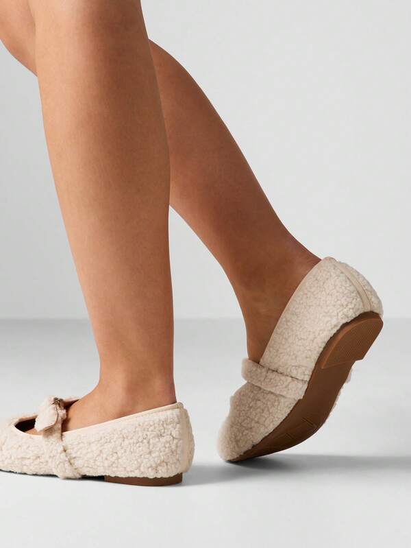 MISSGUIDED Textured Mary Jane Ballet Flats With Buckle