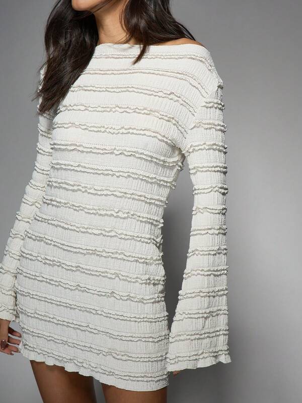 MISSGUIDED Textured Ruffle Mini Dress With Long Sleeves