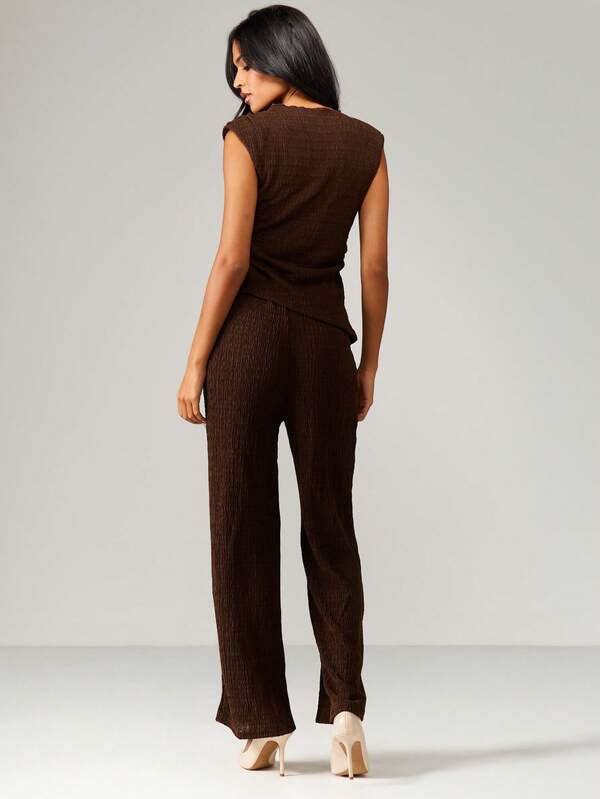 MISSGUIDED Textured Wide Leg Pants With Sleeveless High Neck Top