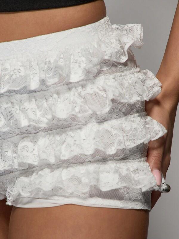 MISSGUIDED Tiered Lace Ruffle High Waisted Shorts Boho Style