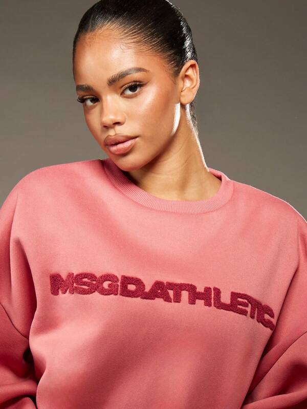 MISSGUIDED Towel Applique Crewneck Sweatshirt With Oversized Fit