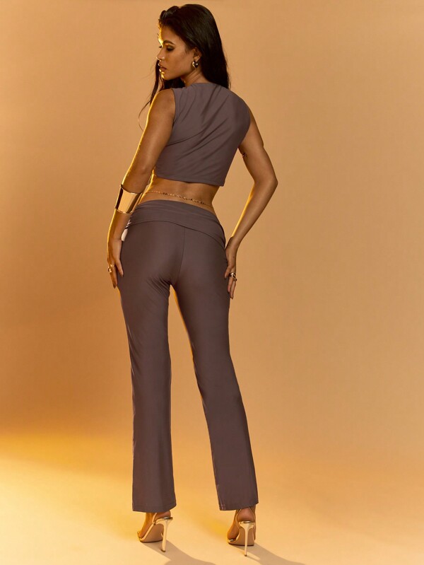 MISSGUIDED Twist Front Cut-Out Sleeveless Crop Top And Flare Hem Pants Two Piece Co-Ord Set